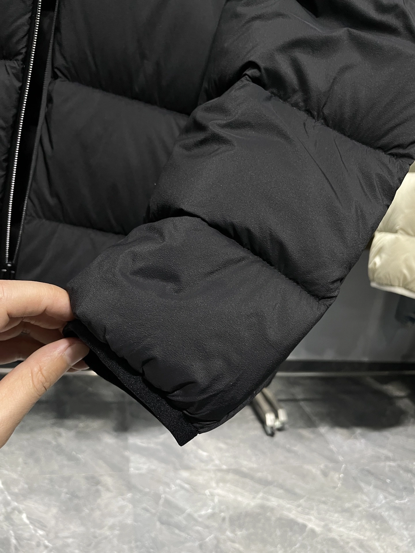 wg.luxury-- 7o9385r Down jacket nylon 2colour item: E-F000J1309-2